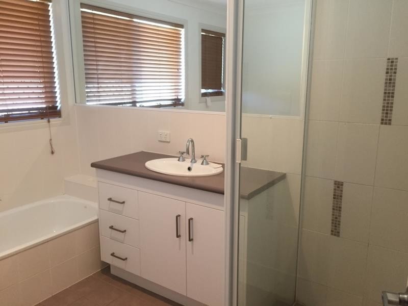 48 Buxton Drive, Gracemere QLD 4702